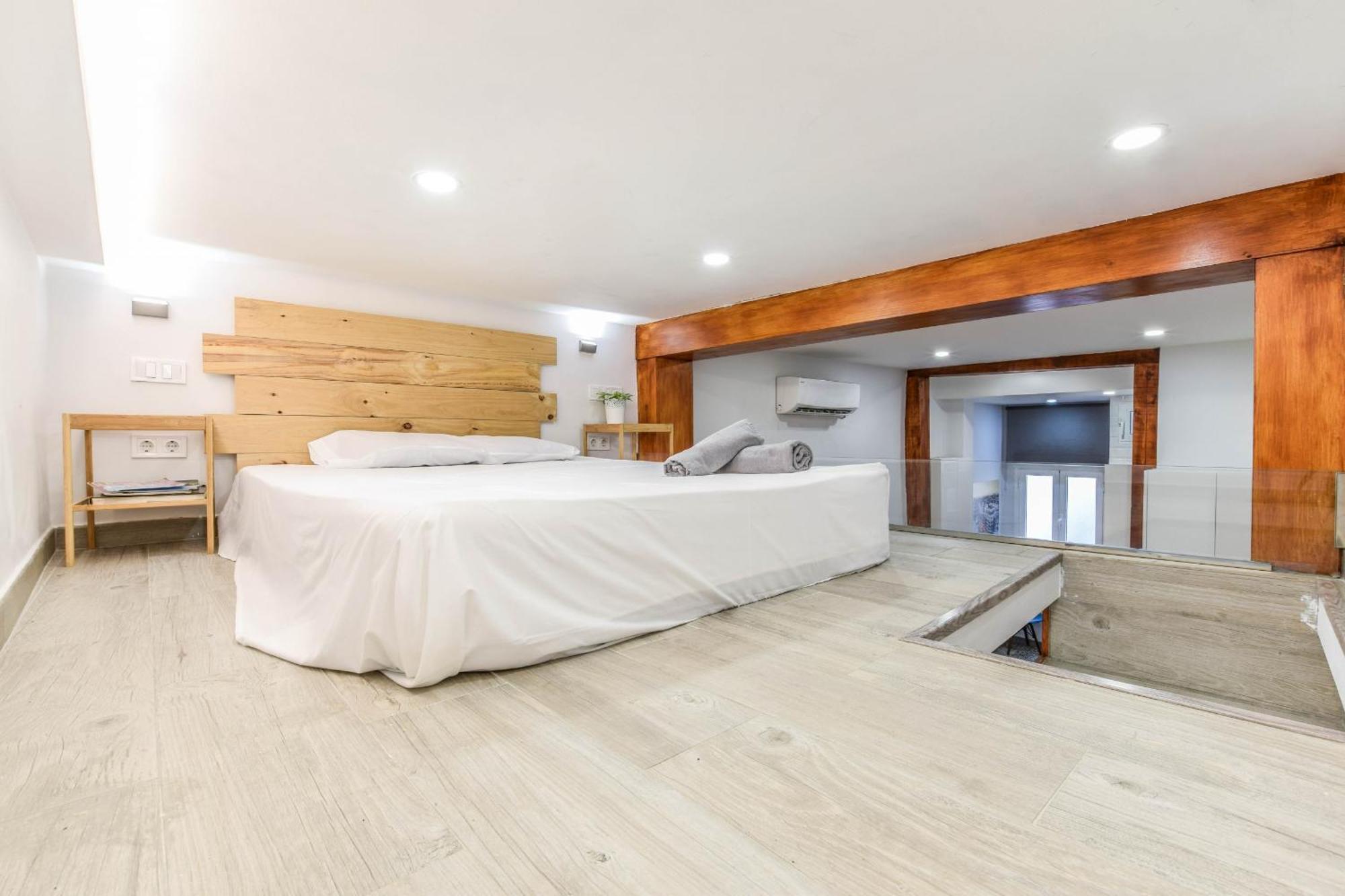 Loft Reformado En Chueca Para 4 Personas Appartement Madrid Buitenkant foto