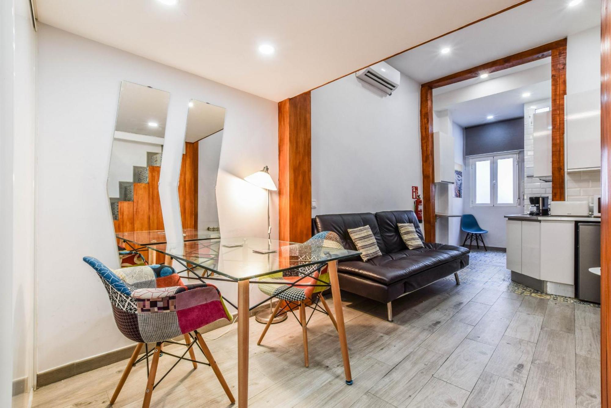 Loft Reformado En Chueca Para 4 Personas Appartement Madrid Buitenkant foto