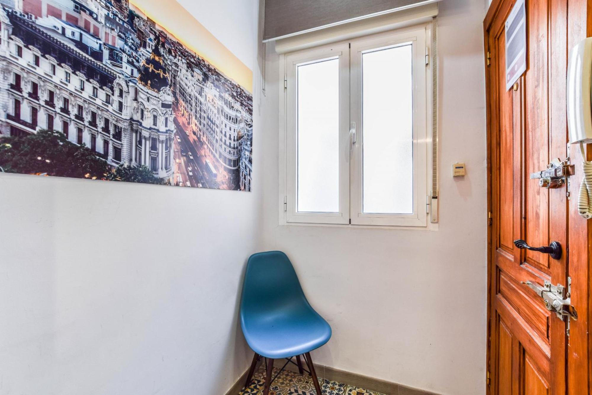 Loft Reformado En Chueca Para 4 Personas Appartement Madrid Buitenkant foto